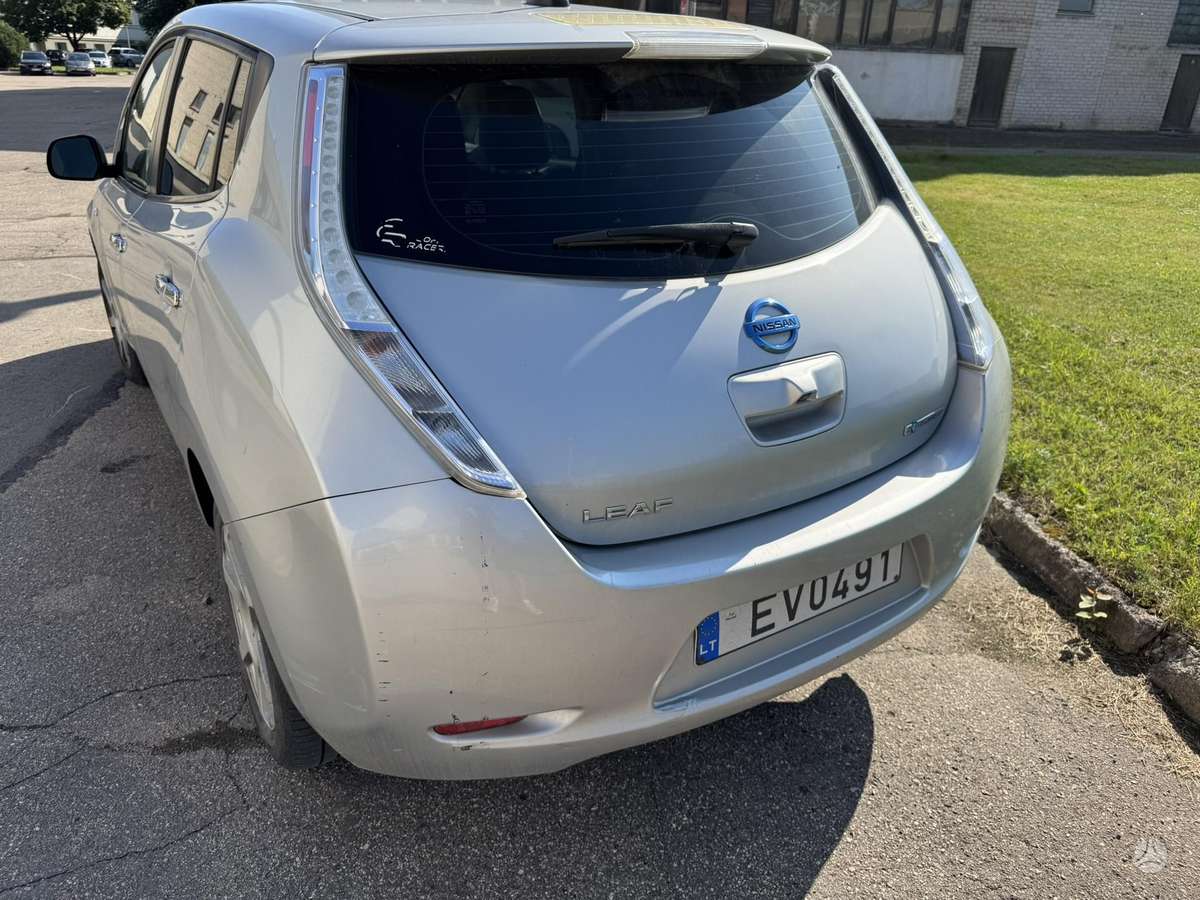 Nissan Leaf, Хэтчбек
