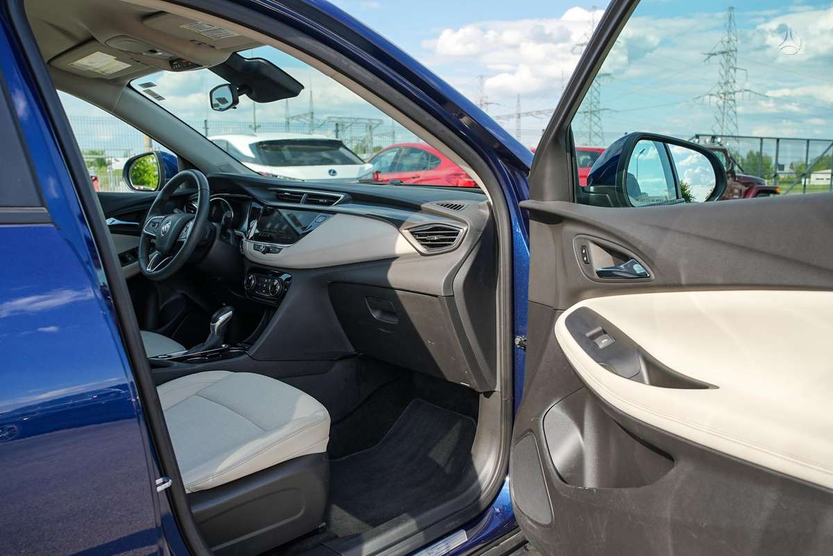Buick Encore, 1.2 l., off-road / crossover