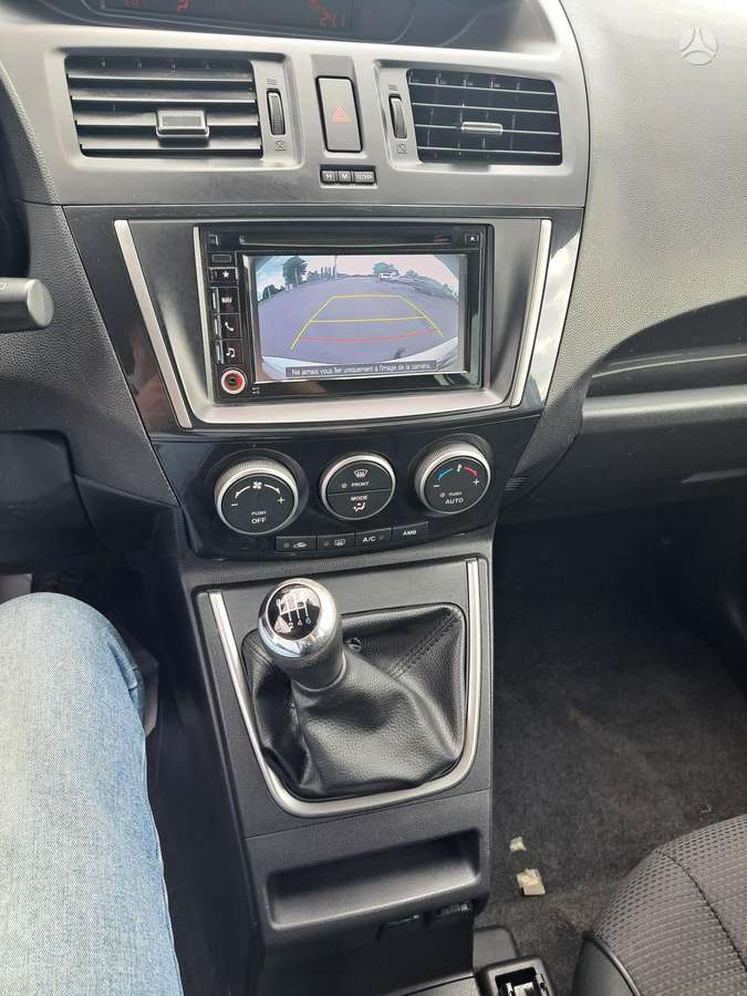 Mazda 5, 1.6 l., mpv / minivan