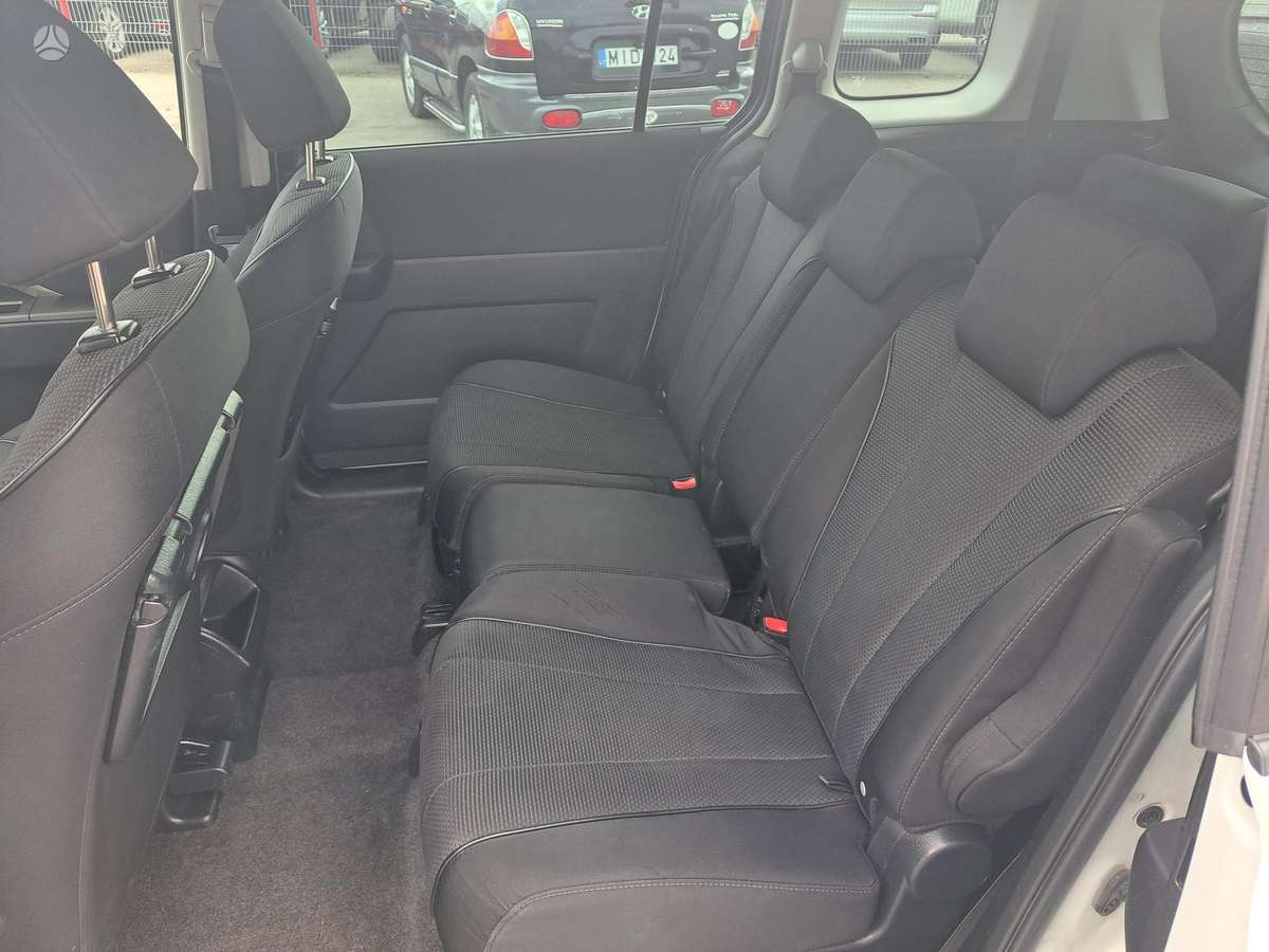 Mazda 5, 1.6 l., Минивэн