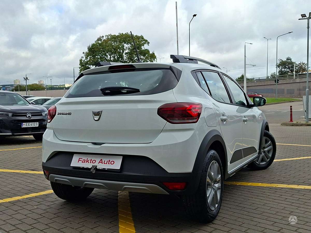 Dacia Sandero - 4