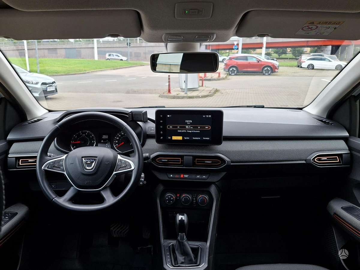 Dacia Sandero - 11