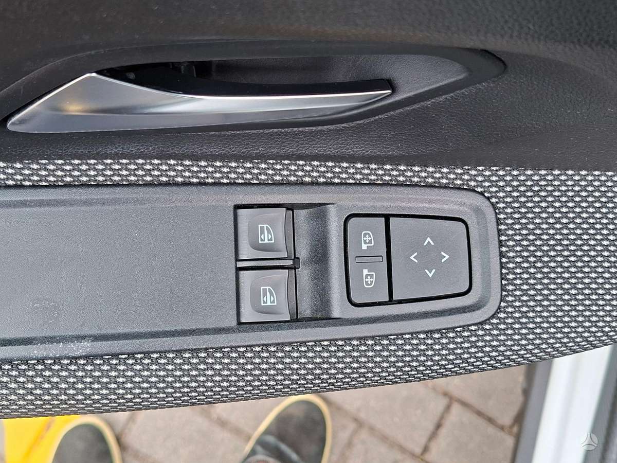 Dacia Sandero - 12