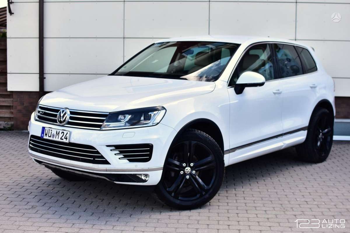 Volkswagen Touareg - 1