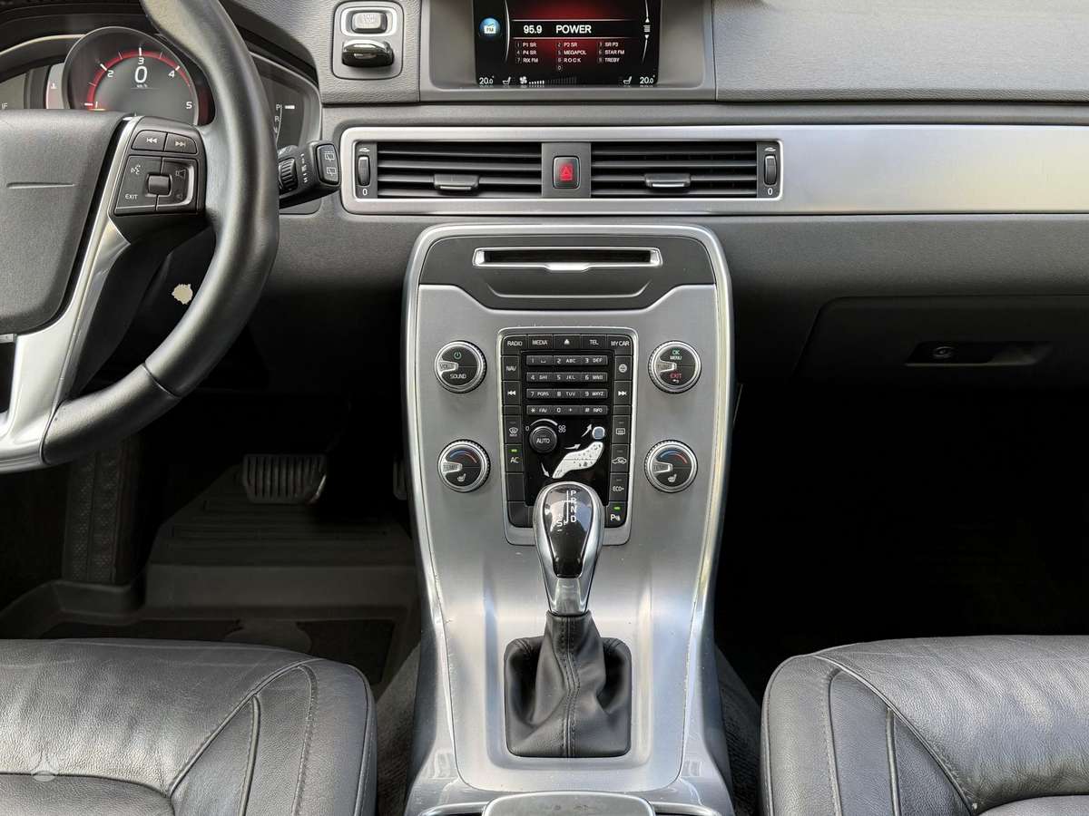 Volvo V70, 2.0 l., Универсал