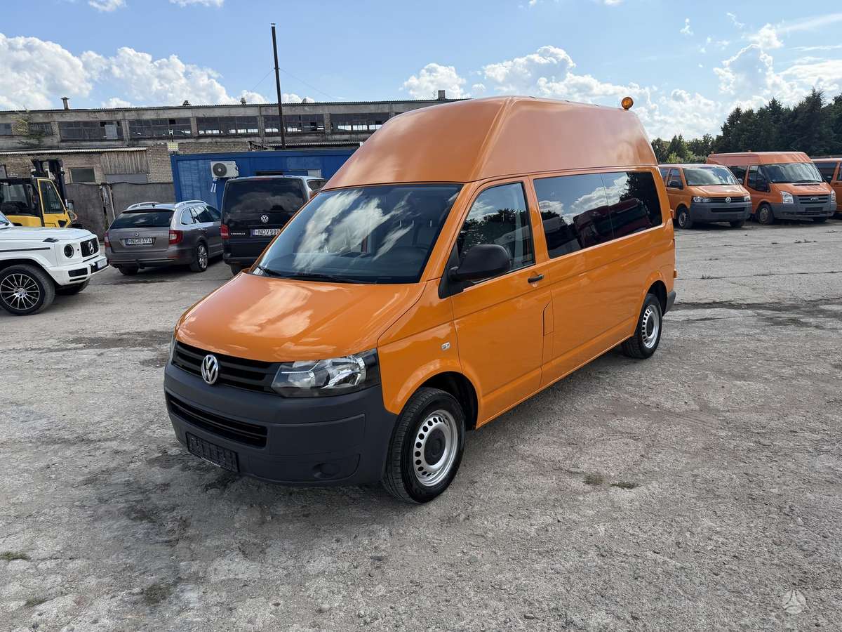 Volkswagen Transporter - 1