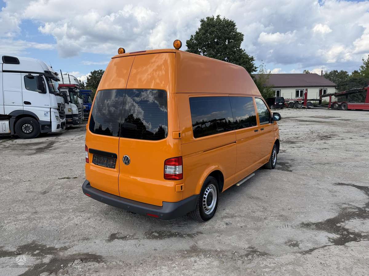 Volkswagen Transporter - 5