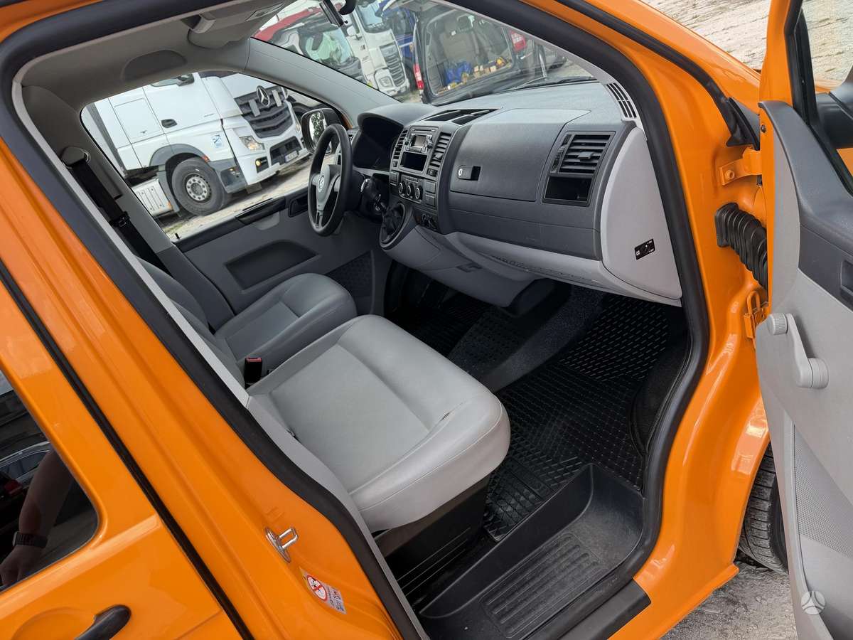 Volkswagen Transporter - 10