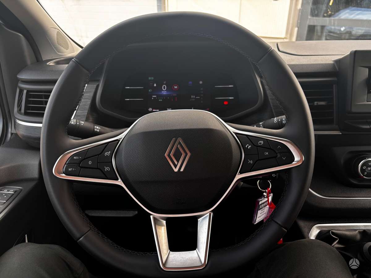Renault Trafic - 12