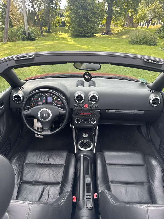 Audi TT, 1.8 l., Кабриолет
