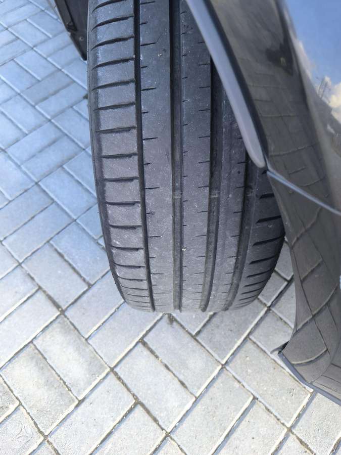 Audi Q5, 2.0 l., off-road / crossover