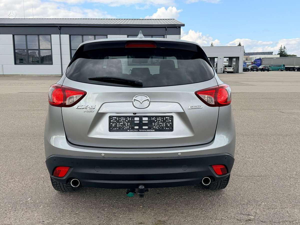 Mazda CX-5, 2.2 l., off-road / crossover