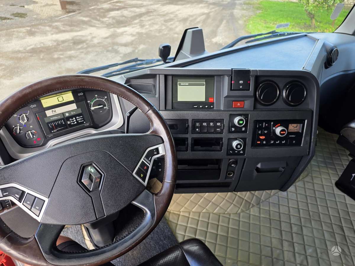 Renault T520, single sleeper