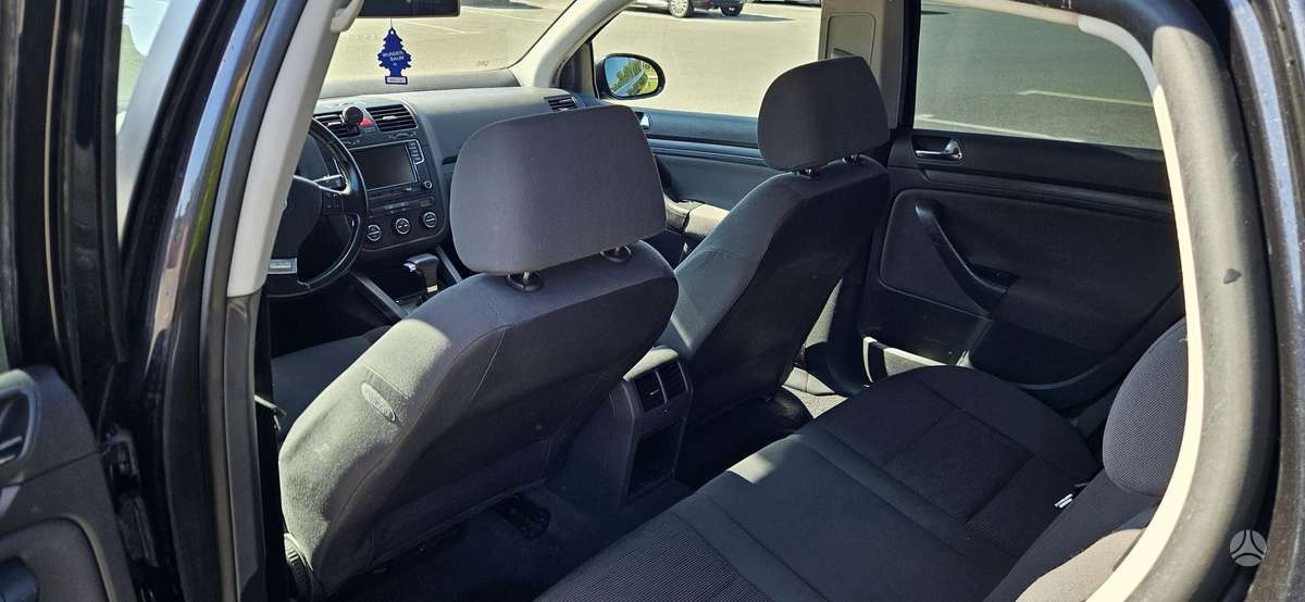 Volkswagen Golf - 12