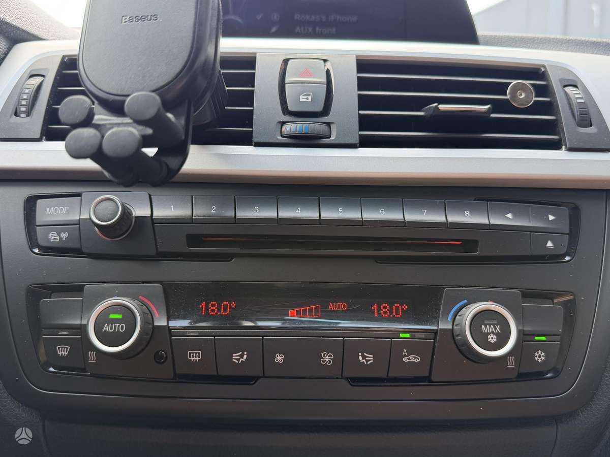 BMW 320, 2.0 l., Седан