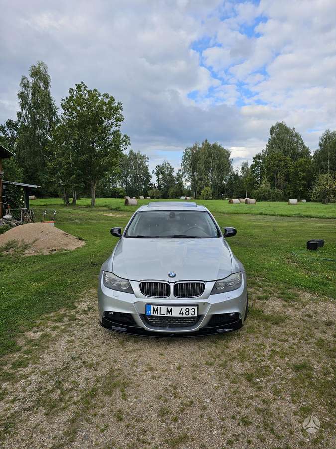 BMW 335, 3.0 l., Седан