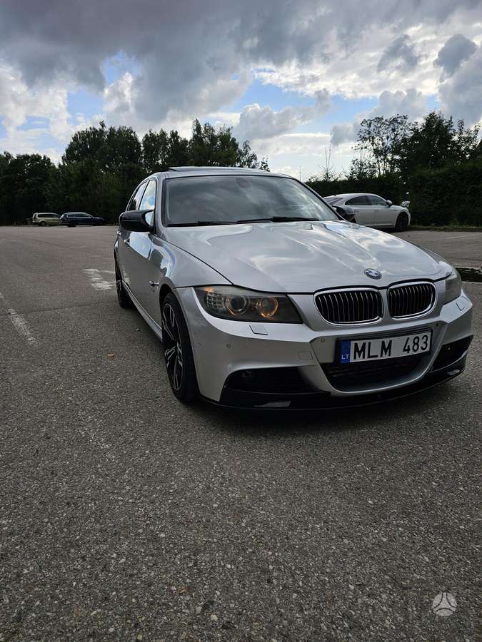 BMW 335, 3.0 l., Седан