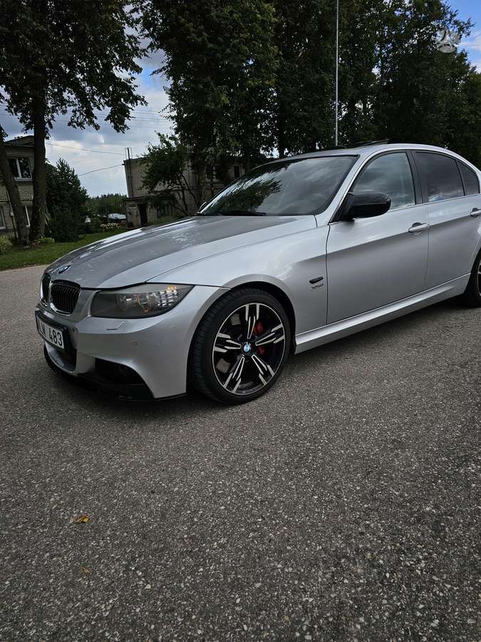 BMW 335, 3.0 l., Седан