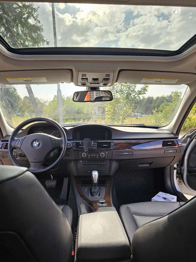 BMW 335, 3.0 l., Седан