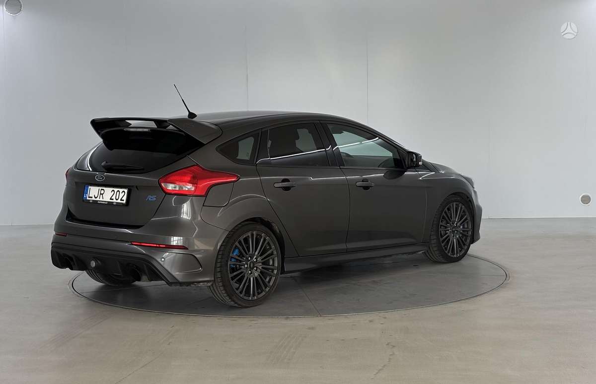 Ford Focus RS, 2.3 l., Хэтчбек