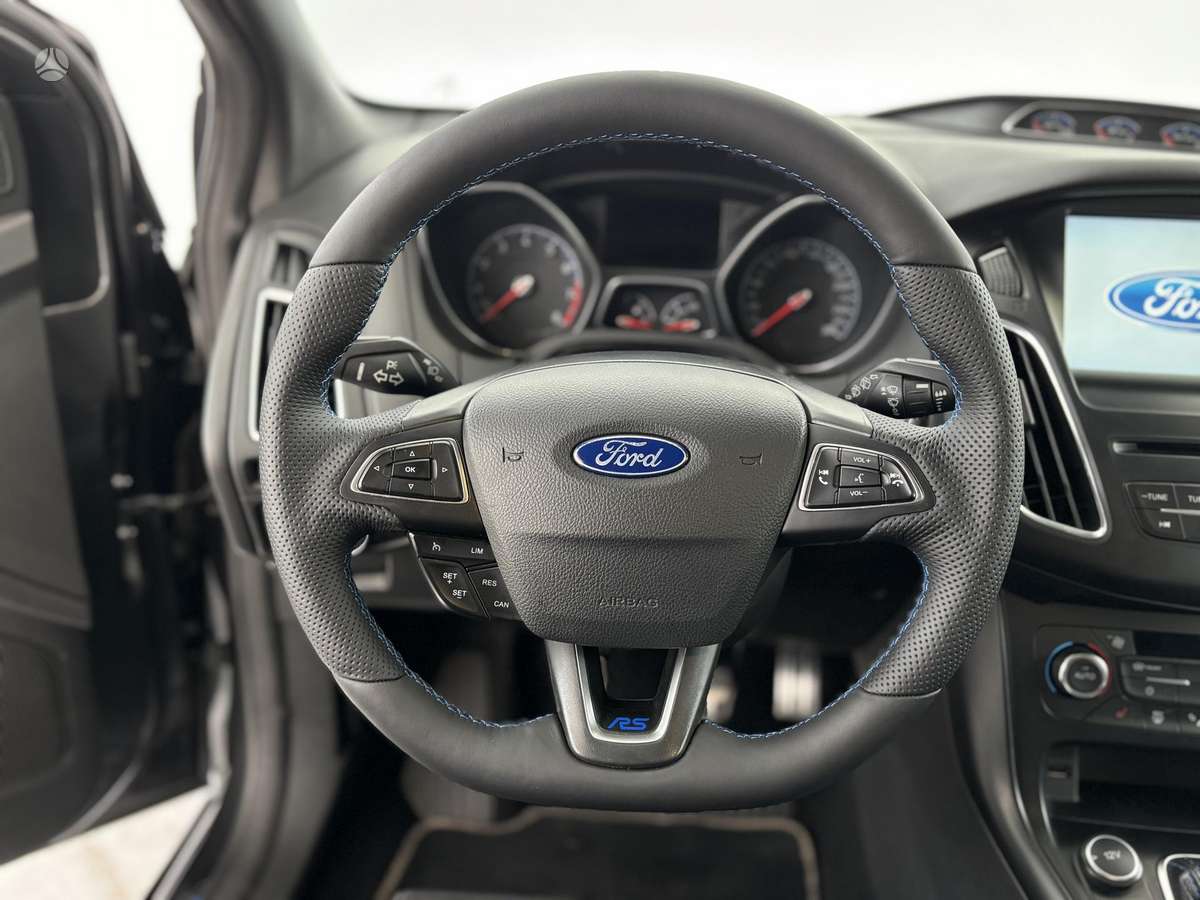 Ford Focus RS, 2.3 l., Хэтчбек
