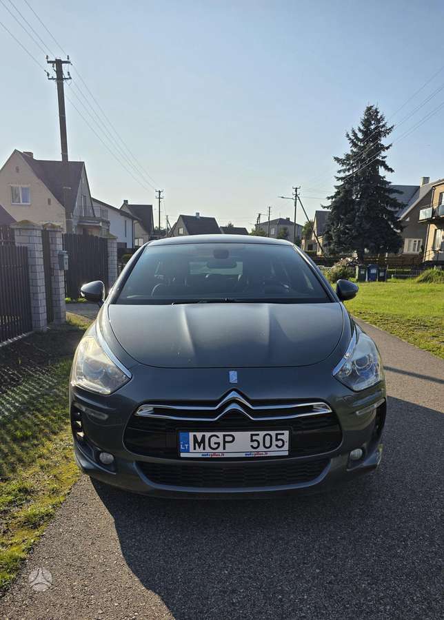 Citroen DS5, 2.0 l., Хэтчбек