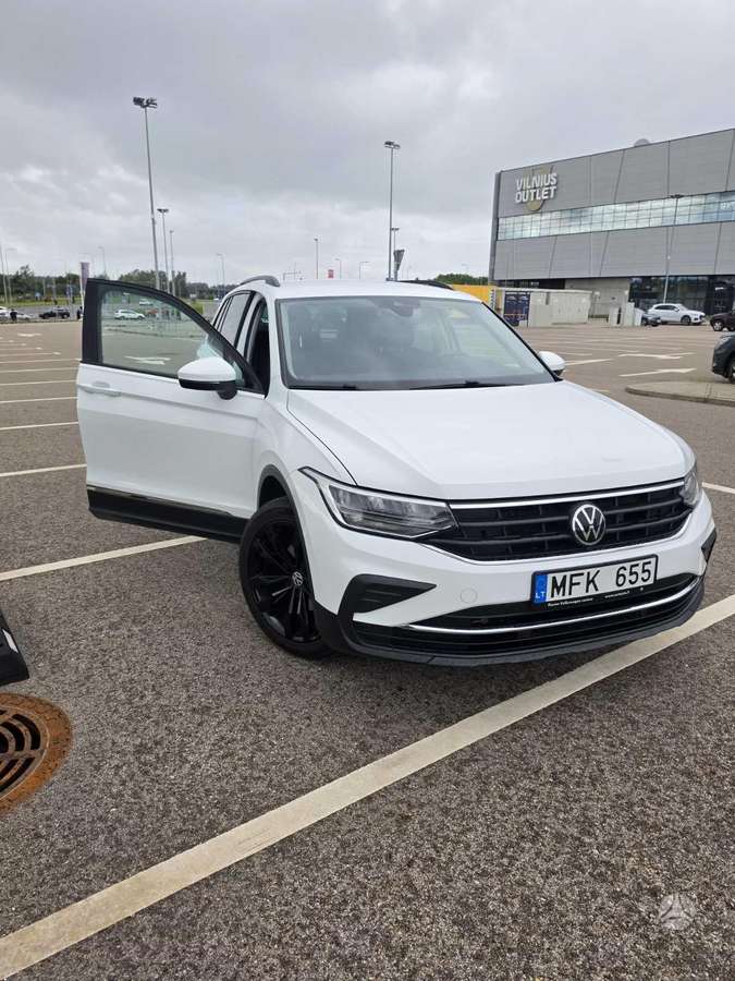 Volkswagen Tiguan - 5
