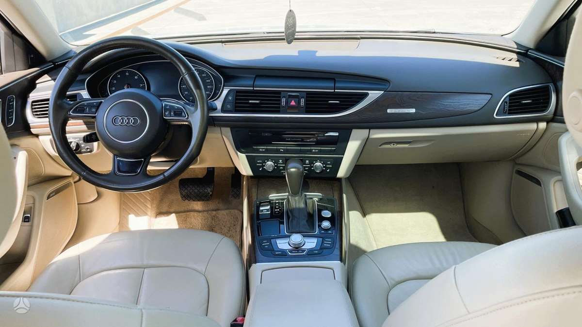 Audi A6, 2.0 l., Седан
