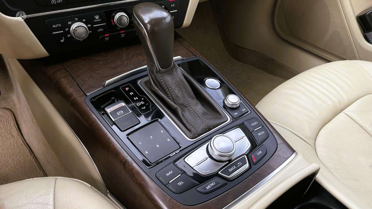 Audi A6, 2.0 l., Седан