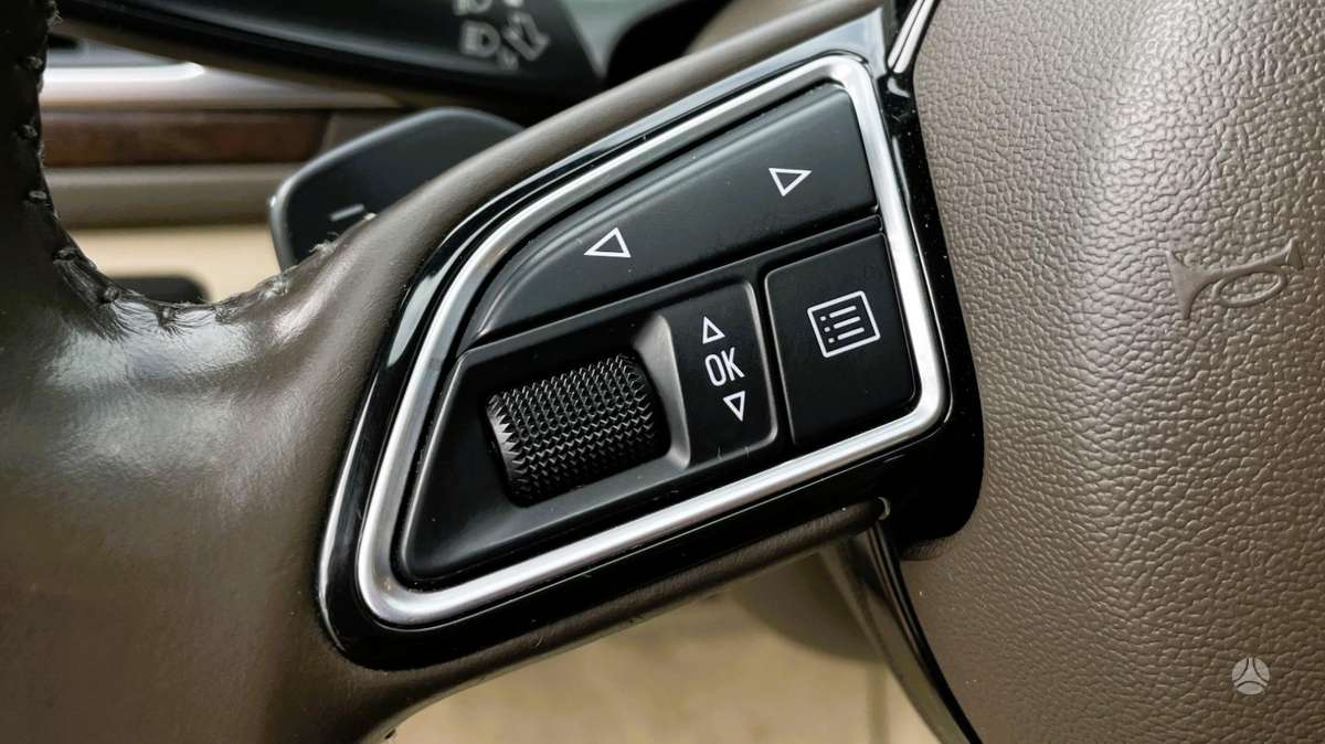 Audi A6, 2.0 l., Седан