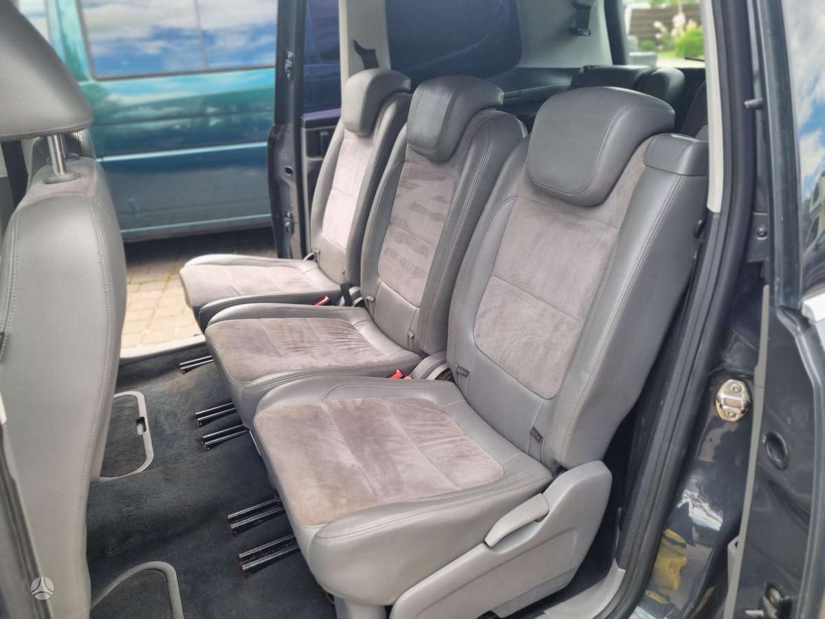 Volkswagen Sharan - 11
