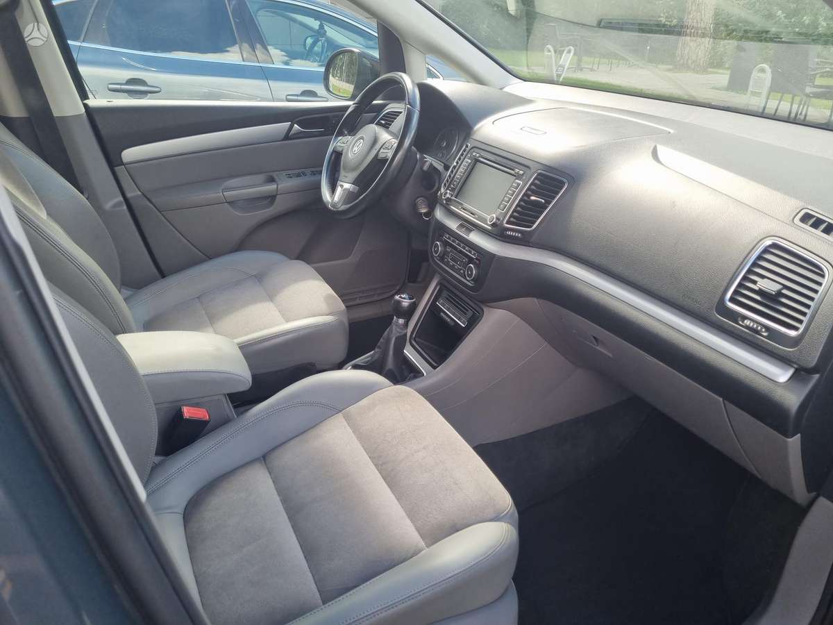 Volkswagen Sharan - 8