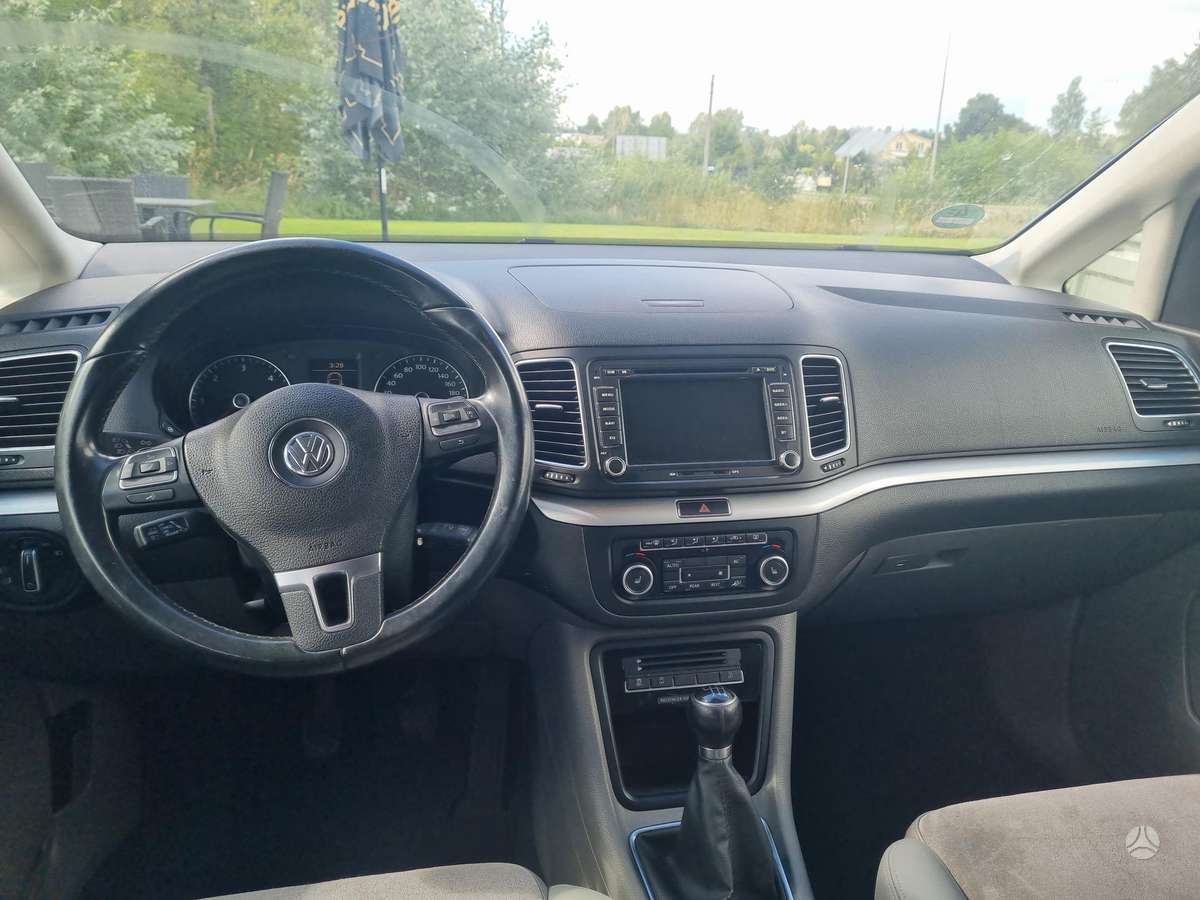 Volkswagen Sharan - 9