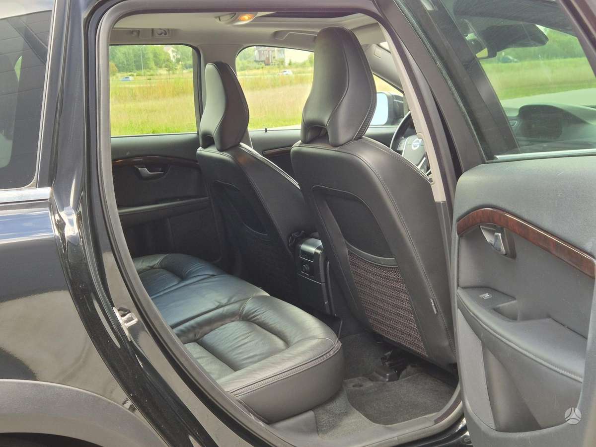 Volvo XC70, 3.2 l., Универсал