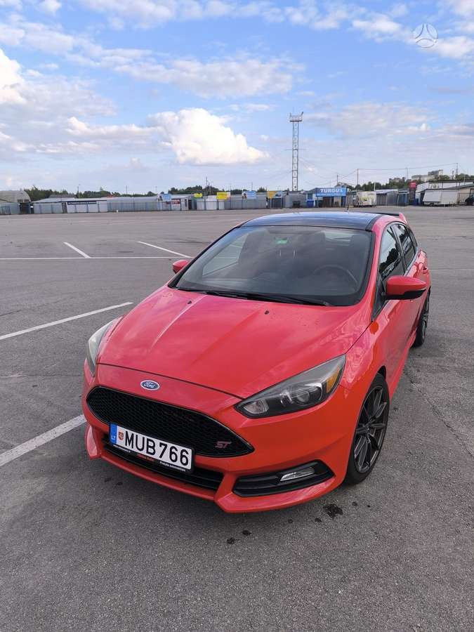 Ford Focus ST, 2.0 l., hatchback