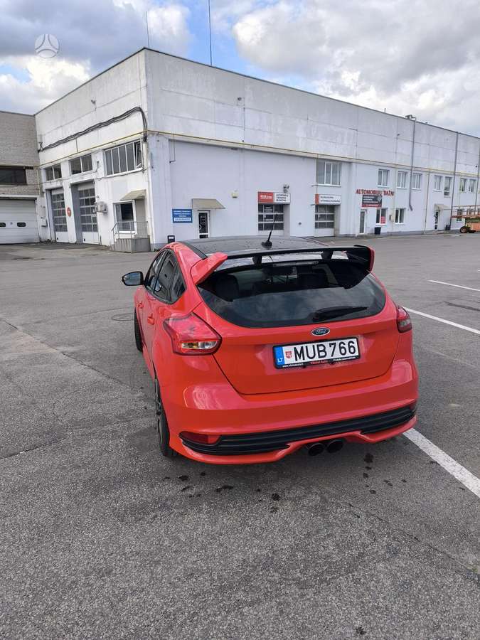 Ford Focus ST, 2.0 l., hatchback