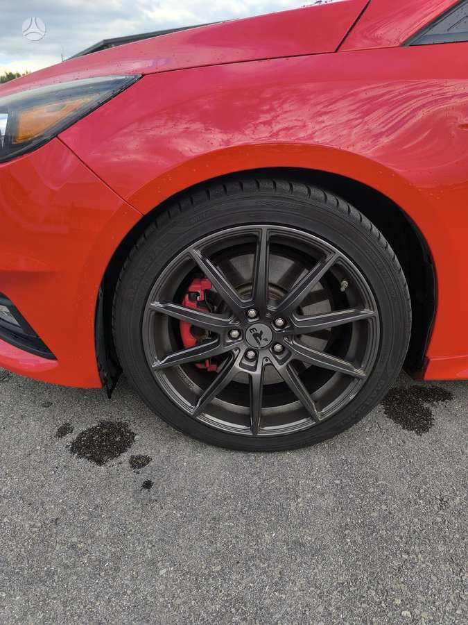 Ford Focus ST, 2.0 l., hatchback