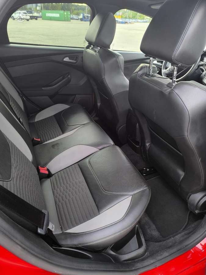 Ford Focus ST, 2.0 l., hatchback
