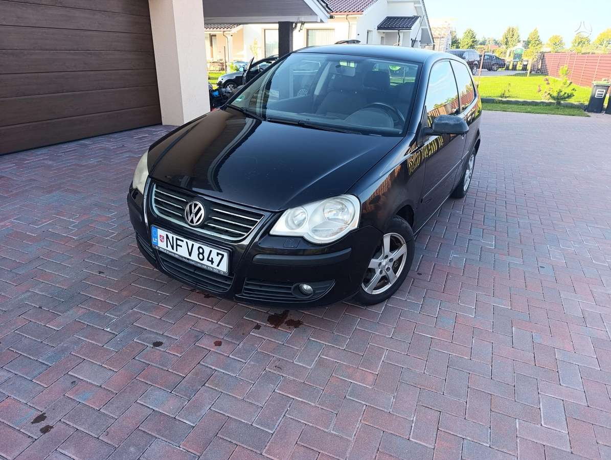 Volkswagen Polo - 1