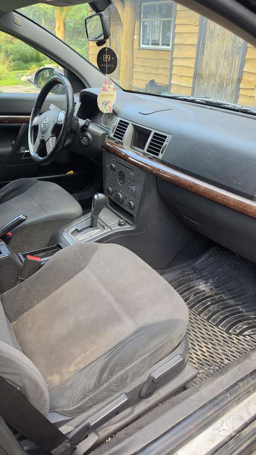 Opel Vectra, 2.2 l., Седан