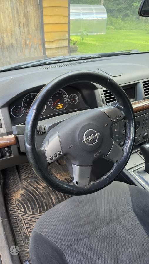 Opel Vectra, 2.2 l., Седан