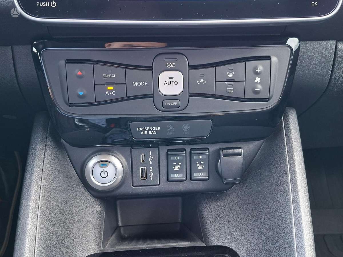 Nissan Leaf, hečbekas