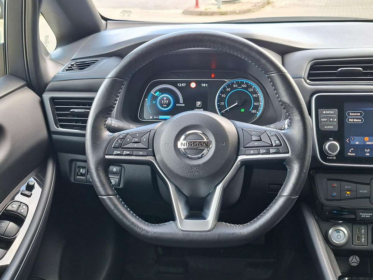 Nissan Leaf, hečbekas