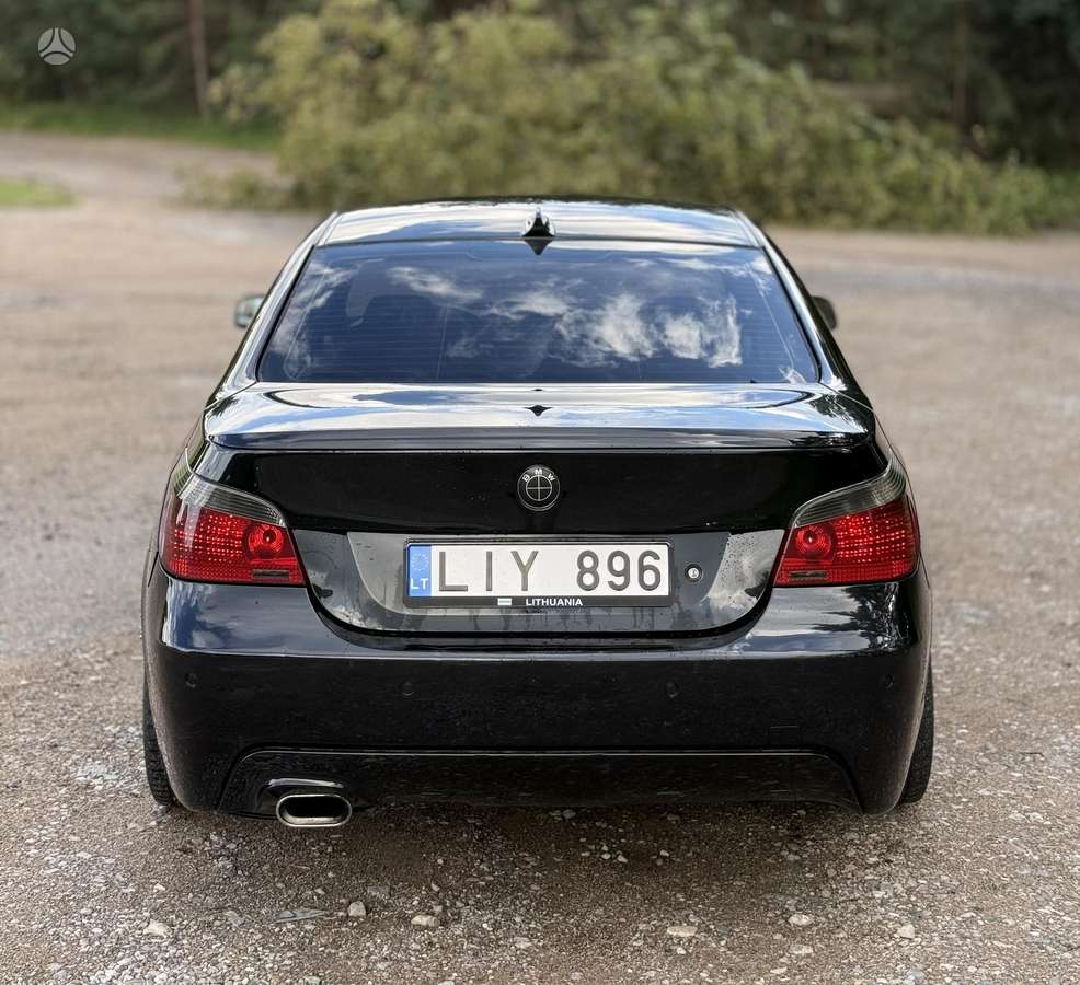 BMW 520, 2.0 l., Седан