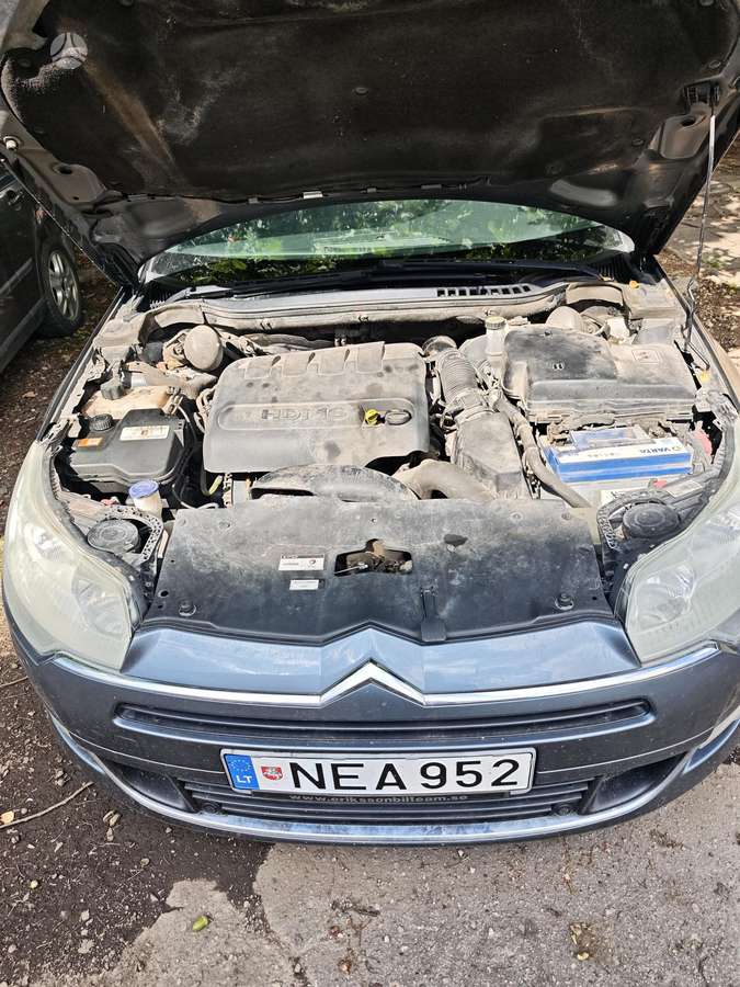 Citroen C5, 2.0 l., Седан