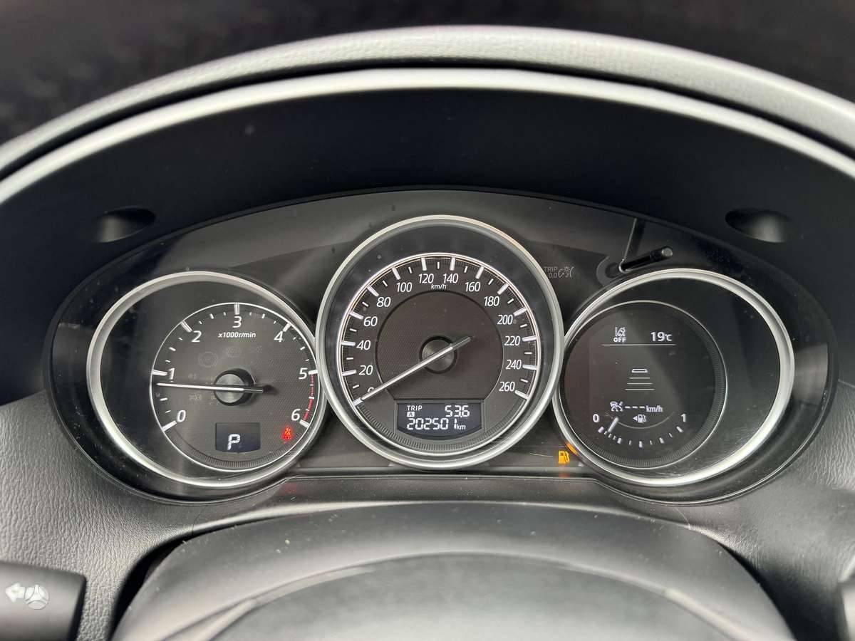 Mazda CX-5, 2.2 l., Внедорожник / Кроссовер