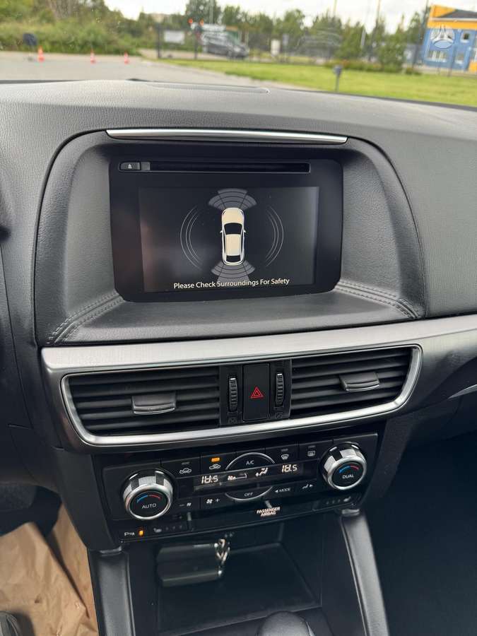 Mazda CX-5, 2.2 l., Внедорожник / Кроссовер