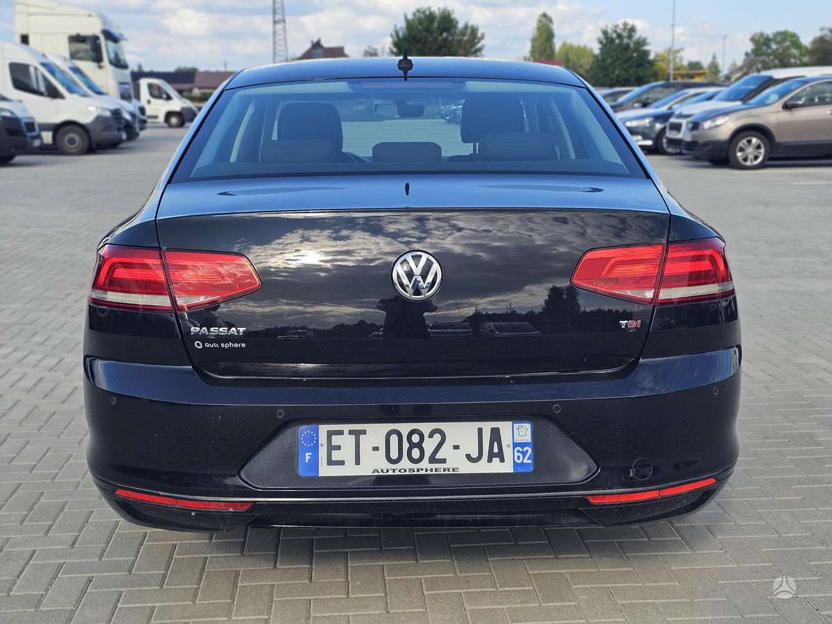 Volkswagen Passat - 5