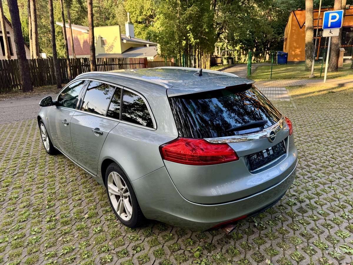 Opel Insignia, 2.0 l., Универсал