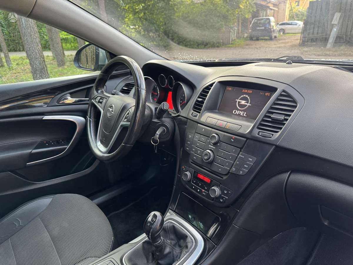 Opel Insignia, 2.0 l., Универсал